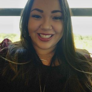 Meet your Posher, Isabella